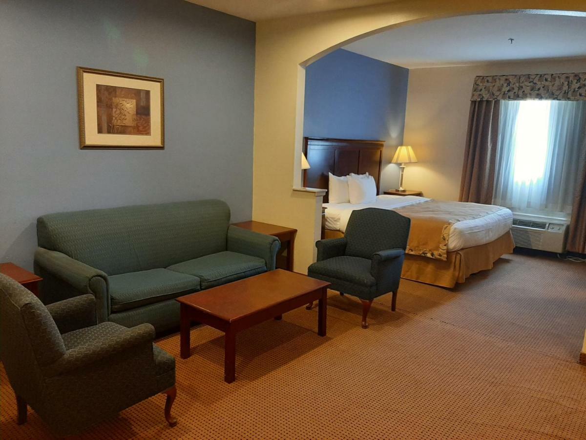 The Regal Hotel Carthage Exterior photo